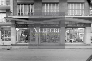 Vetrine negozio elettrodomestici Melchioni Brescia anni settanta - © Diritti Riservati